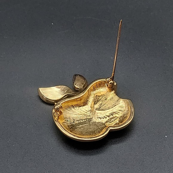 Signed Keyes Gold Tone Apple Rhinestone Brooch Teacher Gift Vintage Costume - Picture 4 of 10